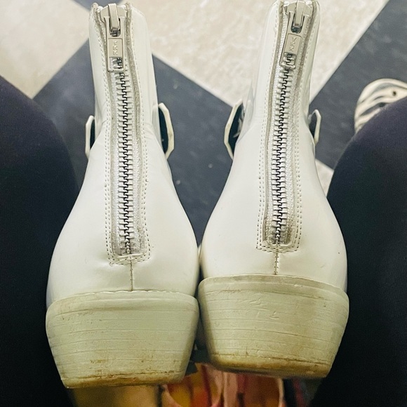 White Helena strappy bootie-futuristic and cool! - Picture 5 of 7